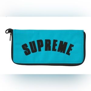 SUPREME NORTH FACE LOGO ORGANIZER